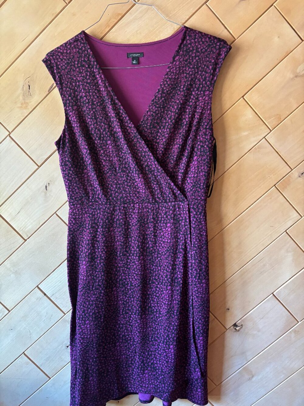 Ann Taylor purple black crossover A-line shift faux wrap dress Size 8